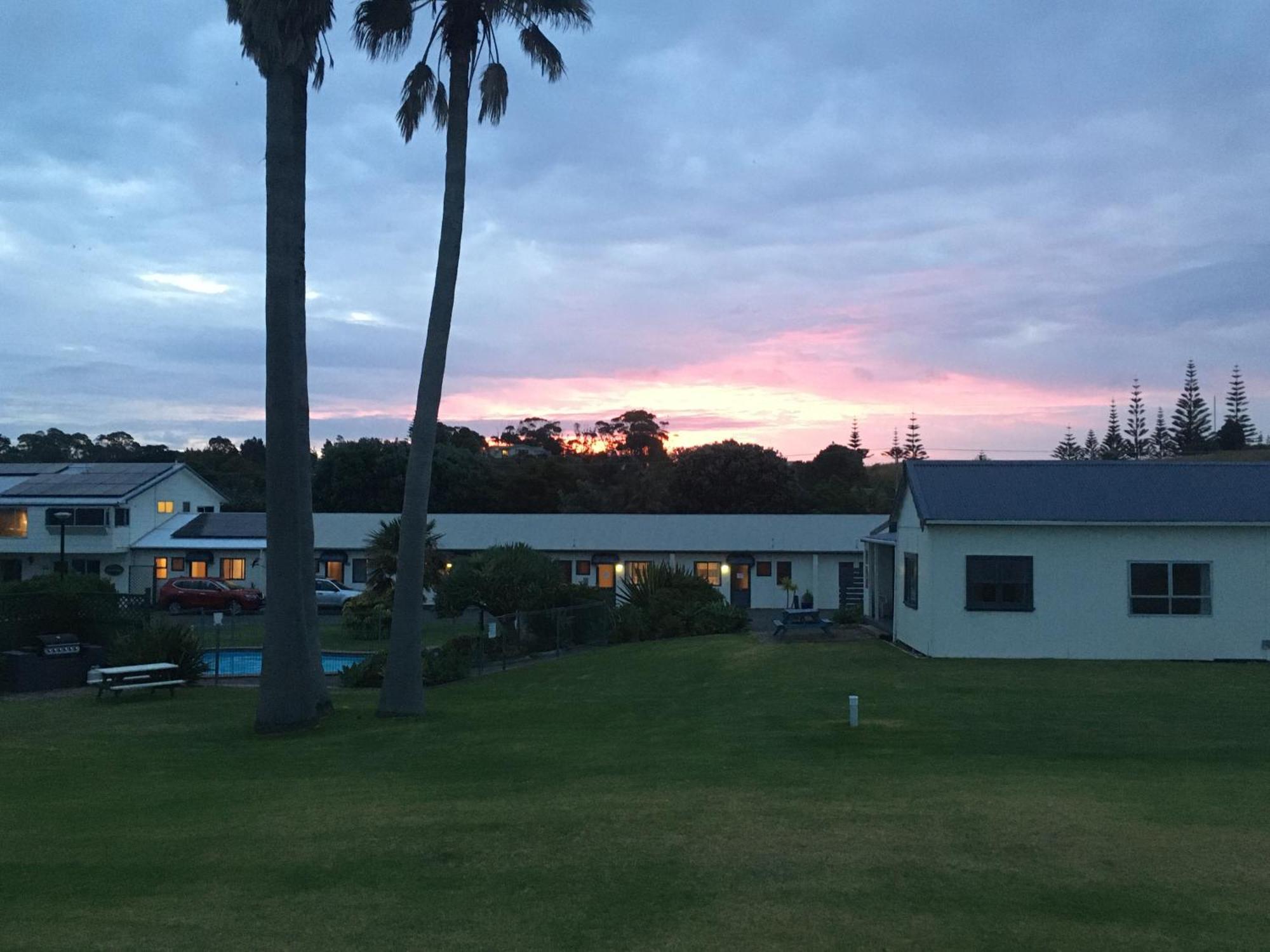 Pukenui Lodge Motel Exterior foto